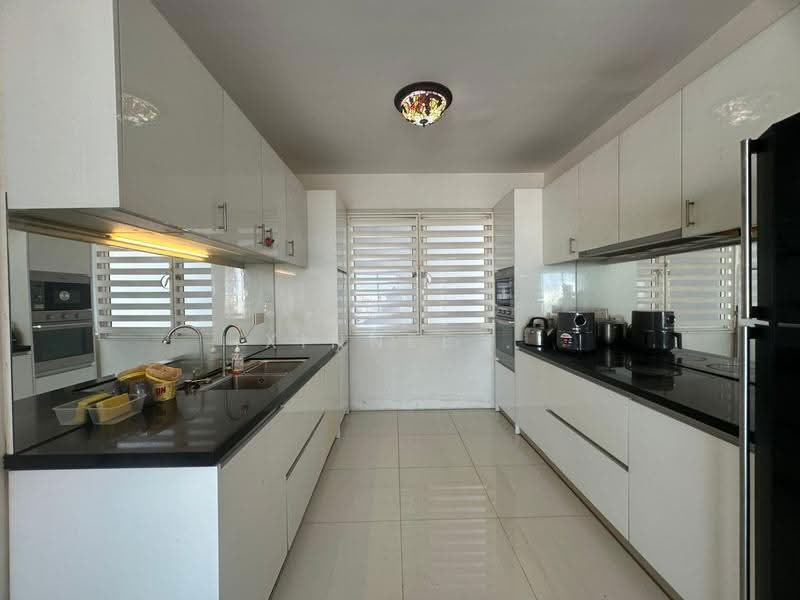 Kondominium untuk Disewa di Central Park condominium - Xinnee . - Kitchen - PropertyGuru.com.my