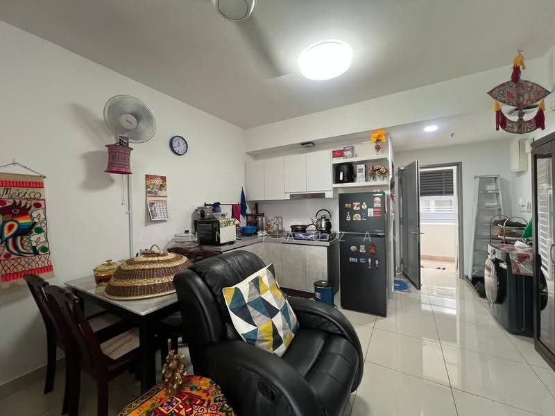 Service Residence for Sale at Tulip Residence - Zann Fauzan - Kitchen - PropertyGuru.com.my
