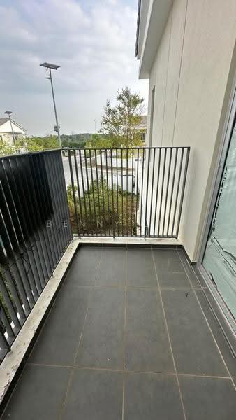 2-storey Terraced House for Sale in Bandar Gamuda Cove (Dengkil) - Benny Lee - Balcony - PropertyGuru.com.my