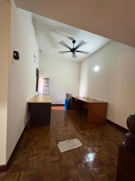 Rumah Teres 2-Tingkat untuk Disewa di Usj 2 (Subang Jaya) - Shirley Ng - Study - PropertyGuru.com.my