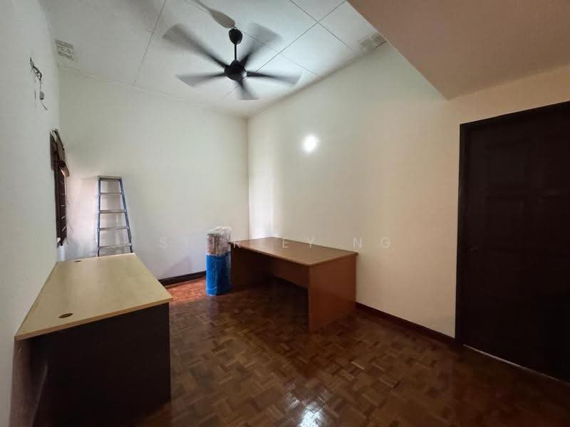 Rumah Teres 2-Tingkat untuk Disewa di Usj 2 (Subang Jaya) - Shirley Ng - Study - PropertyGuru.com.my