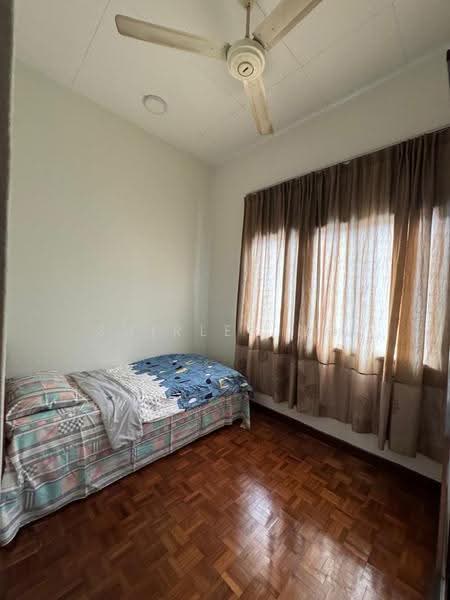 Rumah Teres 2-Tingkat untuk Disewa di Usj 2 (Subang Jaya) - Shirley Ng - Bedroom - PropertyGuru.com.my