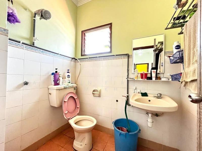 Rumah Teres 2-Tingkat untuk Dijual di Putra Heights (Subang Jaya) - Akramin Firdaus Bin Mokhtar - Bathroom - PropertyGuru.com.my