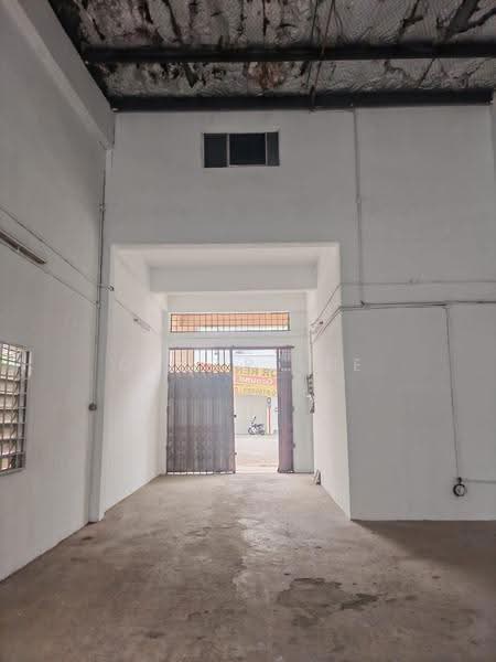 Kilang Terpisah untuk Disewa di Bandar Teknologi Kajang (Kajang) - Oscar Lee - Entrance - PropertyGuru.com.my