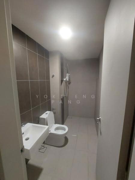 Pangsapuri untuk Disewa di Mutiara Hilltop - Yoke Eng Pang - Bathroom - PropertyGuru.com.my