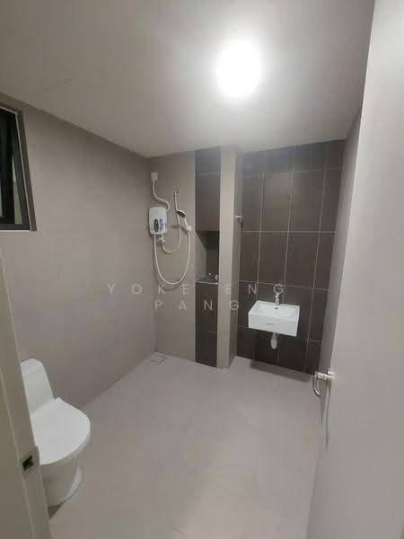 Pangsapuri untuk Disewa di Mutiara Hilltop - Yoke Eng Pang - Bathroom - PropertyGuru.com.my