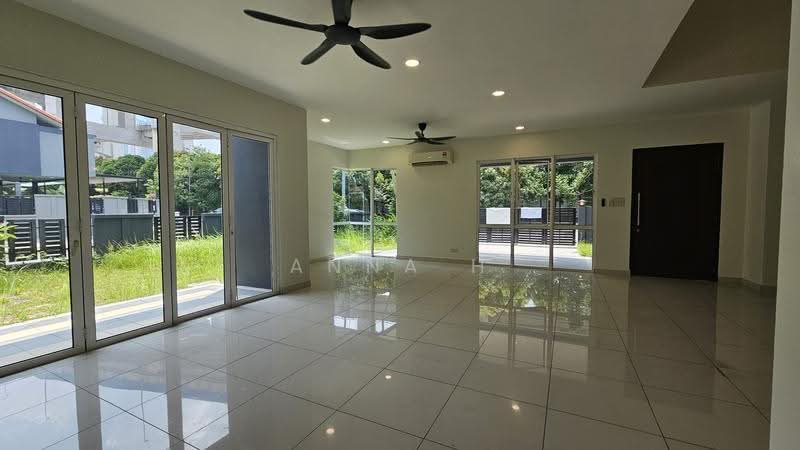 2-storey Terraced House for Sale in Alam Damai (Cheras) - Anna H - Living Room - PropertyGuru.com.my