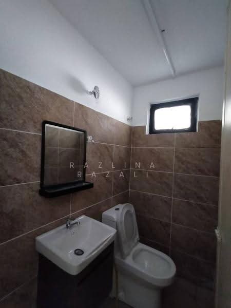 2-storey Terraced House for Sale in Seksyen 5 Wangsa Maju (Wangsa Maju) - Razlina Razali - Bathroom - PropertyGuru.com.my
