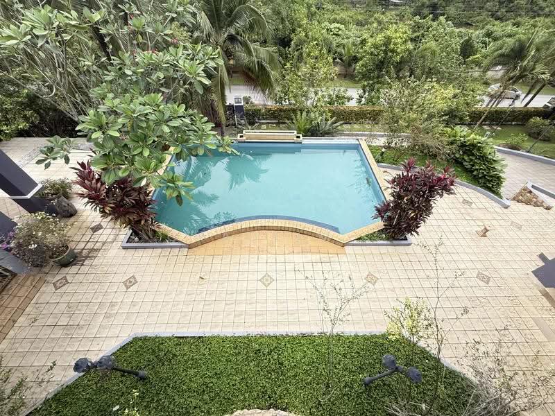 Bungalow House untuk Disewa di Country Heights (Kajang) - ChaoLim . - Exterior - PropertyGuru.com.my