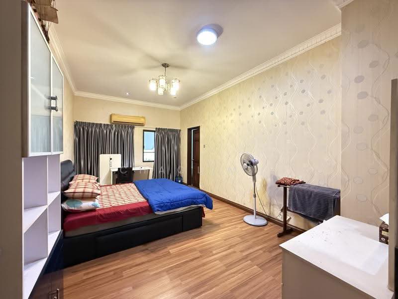 Bungalow House untuk Disewa di Country Heights (Kajang) - ChaoLim . - Bedroom - PropertyGuru.com.my