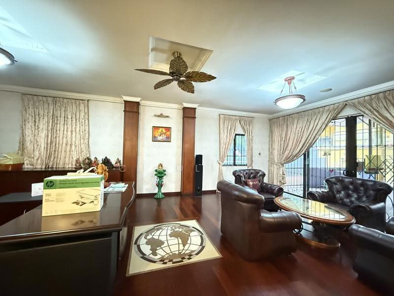 Bungalow House untuk Disewa di Country Heights (Kajang) - ChaoLim . - Living Room - PropertyGuru.com.my