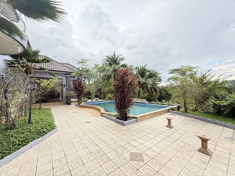 Bungalow House untuk Disewa di Country Heights (Kajang) - ChaoLim . - Exterior - PropertyGuru.com.my