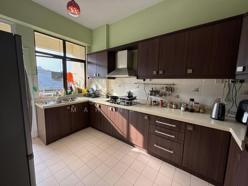 Kondominium untuk Dijual di Kiara View - Ganesh Mahendran - Kitchen - PropertyGuru.com.my