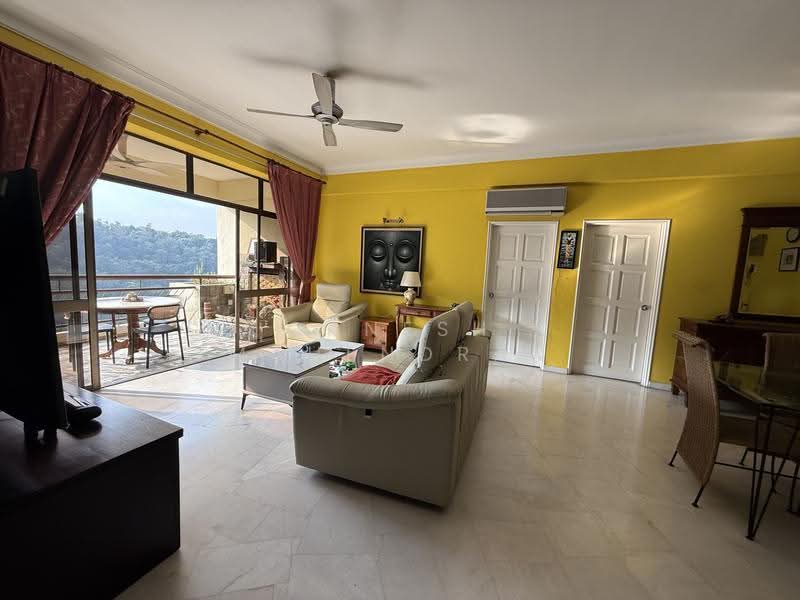 Kondominium untuk Dijual di Kiara View - Ganesh Mahendran - Living Room - PropertyGuru.com.my