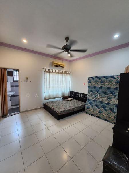 2-storey Terraced House for Sale in Kelebang (Ipoh) - Qazin Khoo - Bedroom - PropertyGuru.com.my