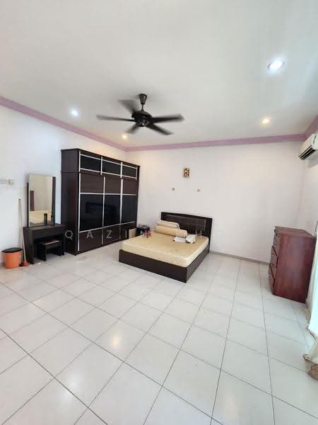 2-storey Terraced House for Sale in Kelebang (Ipoh) - Qazin Khoo - Bedroom - PropertyGuru.com.my
