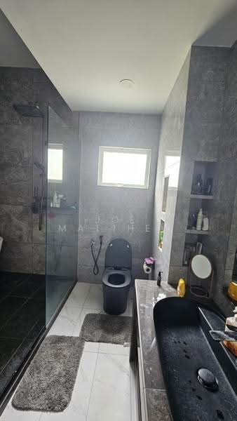 Semi-Detached House for Sale in Nilai (Negeri Sembilan) - Joe Matthew - Bathroom - PropertyGuru.com.my