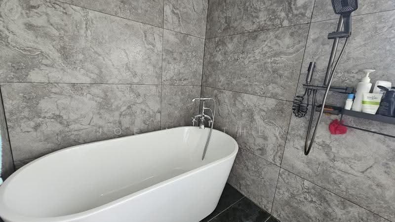 Semi-Detached House for Sale in Nilai (Negeri Sembilan) - Joe Matthew - Bathroom - PropertyGuru.com.my