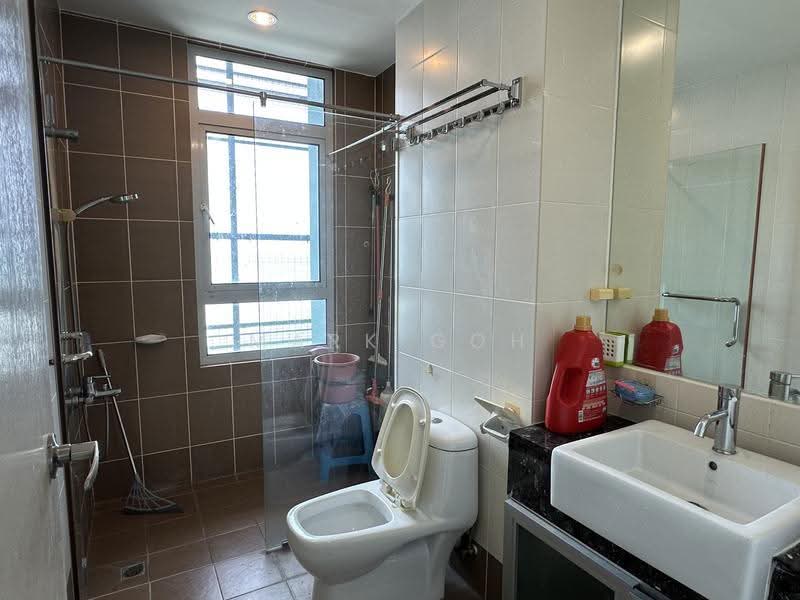 Condominium for Rent at 10 Island Resort - Mark Goh - Bathroom - PropertyGuru.com.my