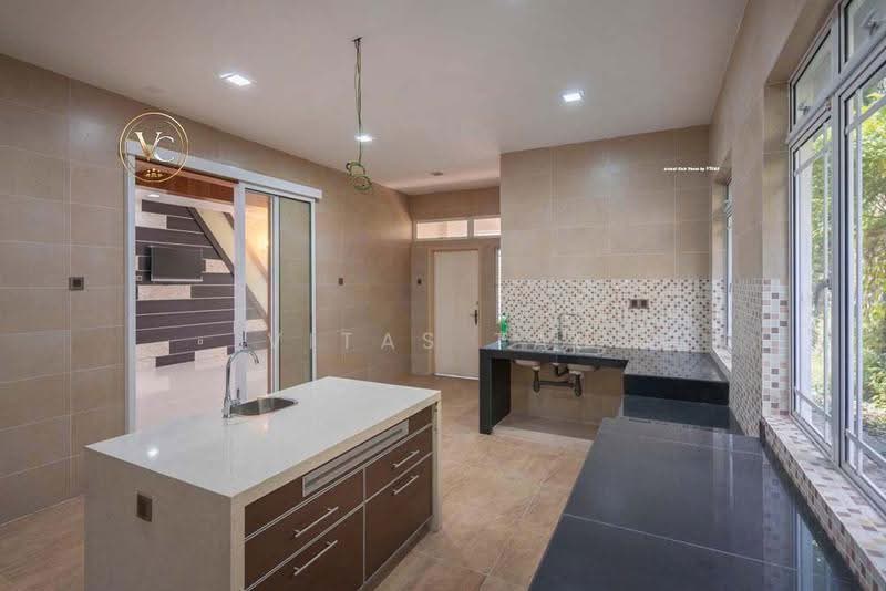 Bungalow House untuk Dijual di Saujana Impian (Kajang) - Vitas Tan - Kitchen - PropertyGuru.com.my