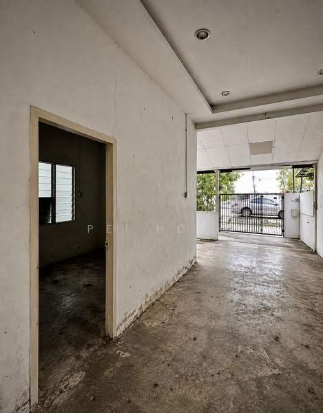 Semi-Detached House for Sale in Tanjung Bungah (Penang) - Pei Hong - Entrance - PropertyGuru.com.my