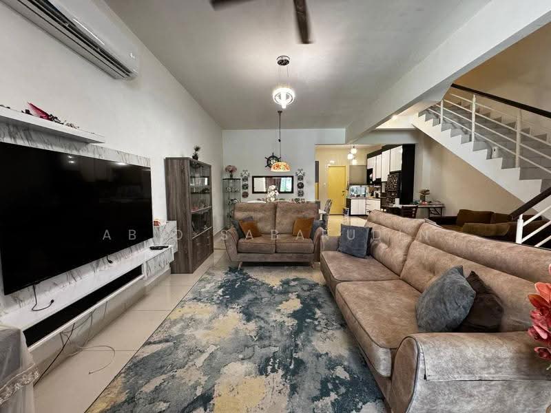 Rumah Teres 3-Tingkat untuk Dijual di Taman Sinar Samudra (Batu Caves) - Abid Sabarudin - Living Room - PropertyGuru.com.my