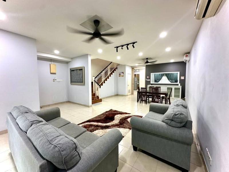 2-storey Terraced House for Sale in Denai Alam (Shah Alam) - Danial Aiman - Living Room - PropertyGuru.com.my