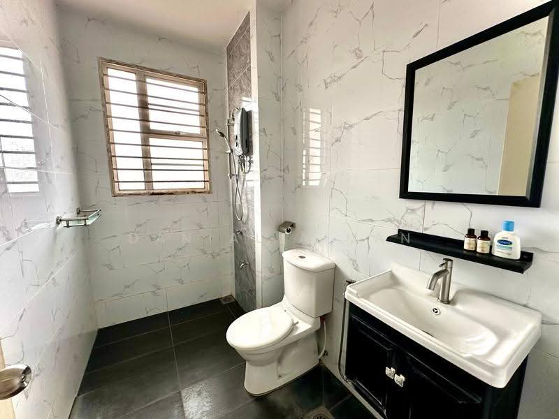 2-storey Terraced House for Sale in Denai Alam (Shah Alam) - Danial Aiman - Bathroom - PropertyGuru.com.my