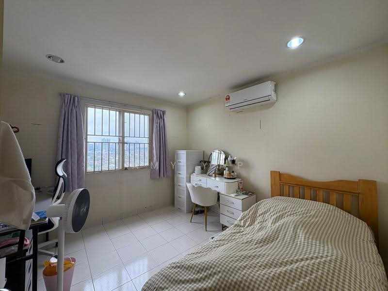 Pangsapuri untuk Dijual di Vista Mutiara - Amy Yap - Bedroom - PropertyGuru.com.my