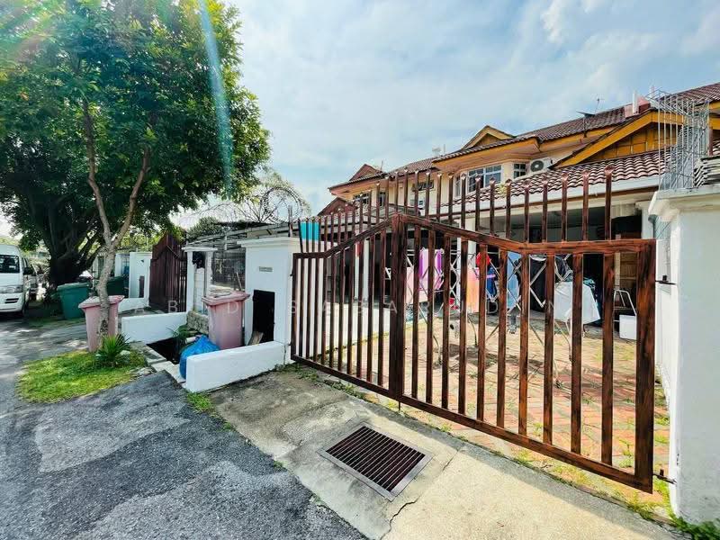 2-storey Terraced House for Sale in Seksyen 8 (Kota Damansara) - Abid Sabarudin - Exterior - PropertyGuru.com.my
