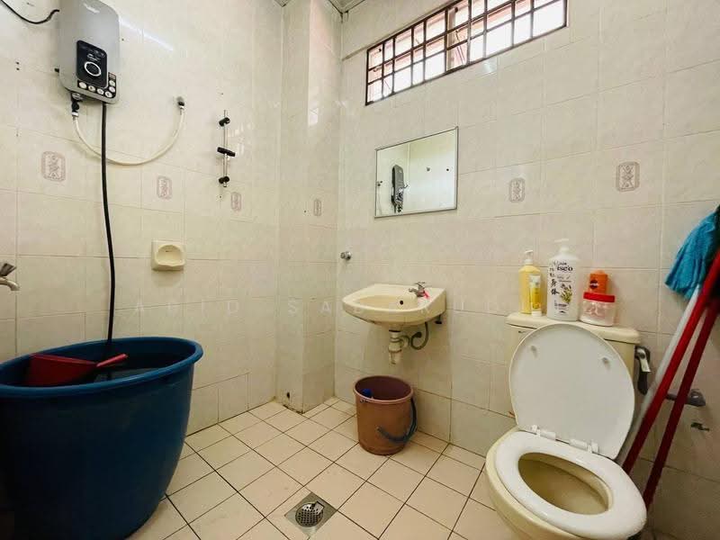 2-storey Terraced House for Sale in Seksyen 8 (Kota Damansara) - Abid Sabarudin - Bathroom - PropertyGuru.com.my