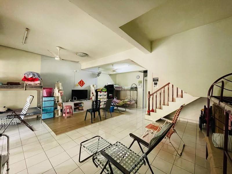 2-storey Terraced House for Sale in Seksyen 8 (Kota Damansara) - Abid Sabarudin - Living Room - PropertyGuru.com.my