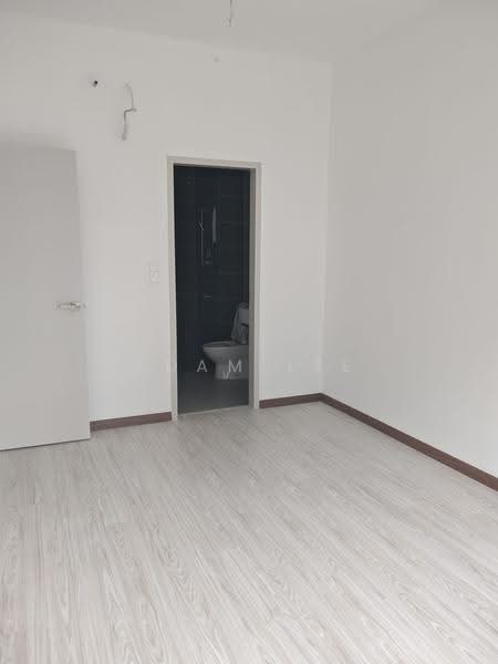 Kediaman Servis untuk Dijual di M Oscar - Adam Lee - PropertyGuru.com.my