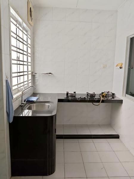 2-storey Terraced House for Rent in Johor Bahru (Johor) - Yuki Fong - Kitchen - PropertyGuru.com.my