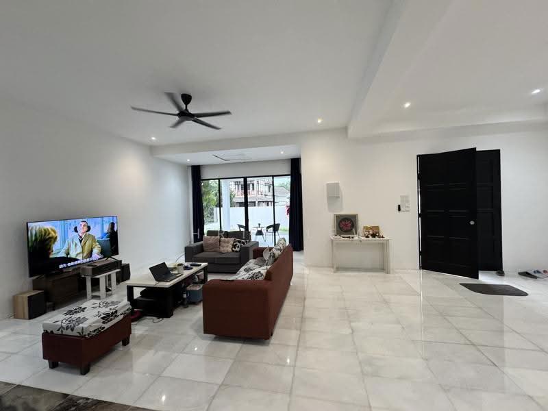 Semi-Detached House for Sale in Bandar Sungai Long (Selangor) - CHRIS LEW - Living Room - PropertyGuru.com.my