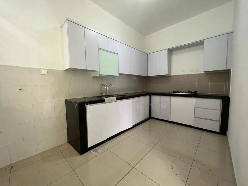 Rumah Kluster untuk Dijual di Taman Adda Heights (Tebrau) - Yuki Fong - Kitchen - PropertyGuru.com.my