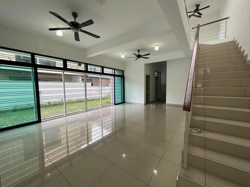 Rumah Kluster untuk Dijual di Taman Adda Heights (Tebrau) - Yuki Fong - Living Room - PropertyGuru.com.my