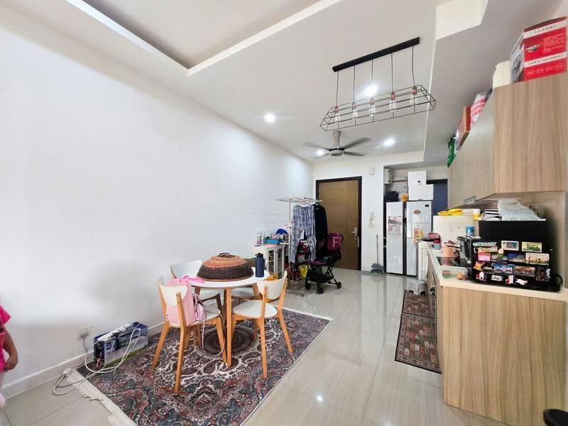Kediaman Servis untuk Dijual di The Elements - Zul Syafiq - Living Room - PropertyGuru.com.my
