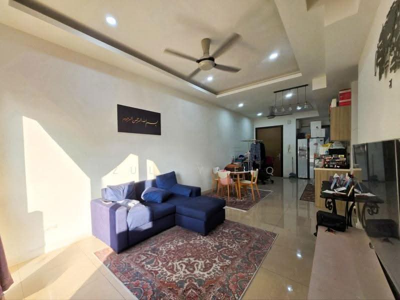 Kediaman Servis untuk Dijual di The Elements - Zul Syafiq - Living Room - PropertyGuru.com.my