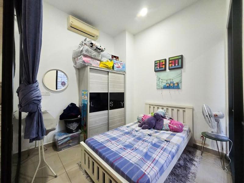 Kediaman Servis untuk Dijual di The Elements - Zul Syafiq - Bedroom - PropertyGuru.com.my