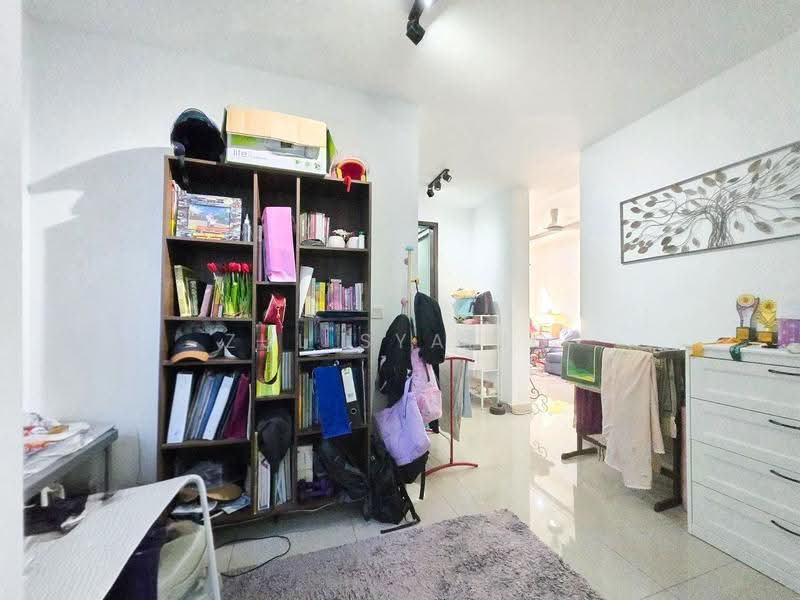Kediaman Servis untuk Dijual di The Elements - Zul Syafiq - Living Room - PropertyGuru.com.my