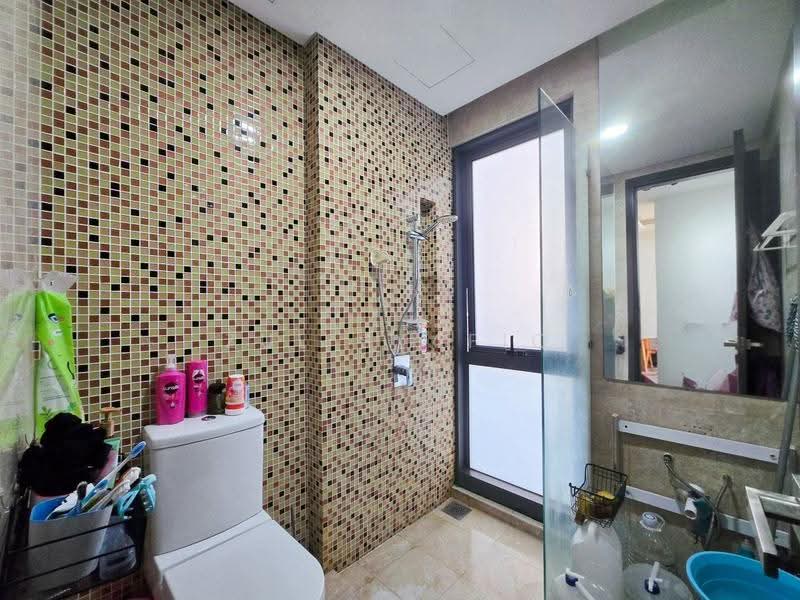 Kediaman Servis untuk Dijual di The Elements - Zul Syafiq - Bathroom - PropertyGuru.com.my