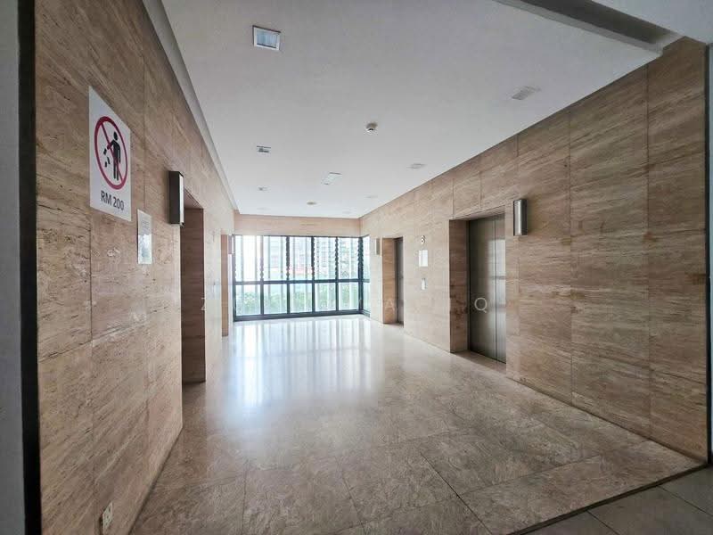 Kediaman Servis untuk Dijual di The Elements - Zul Syafiq - Corridor - PropertyGuru.com.my