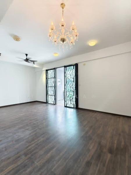 Rumah Kluster untuk Dijual di Taman Mount Austin (Tebrau) - Tycia Law - Living Room - PropertyGuru.com.my