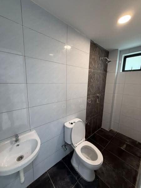 2-storey Terraced House for Sale in Taman Daya (Johor Bahru) - Florence Hong - Bathroom - PropertyGuru.com.my
