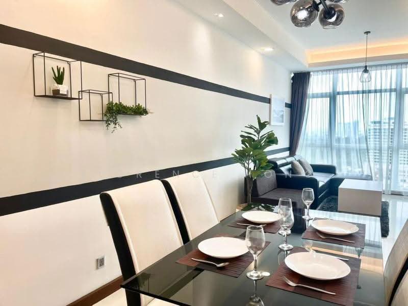 Kediaman Servis untuk Dijual di Paragon Residences @ Straits View - Florence Hong - Dining Room - PropertyGuru.com.my