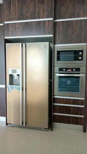 Condominium for Rent at The LOOC Residence - Gan Chun Kai - Kitchen - PropertyGuru.com.my