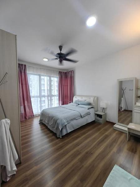 Kediaman Servis untuk Dijual di Amerin Residence - Brandon Lee - Bedroom - PropertyGuru.com.my