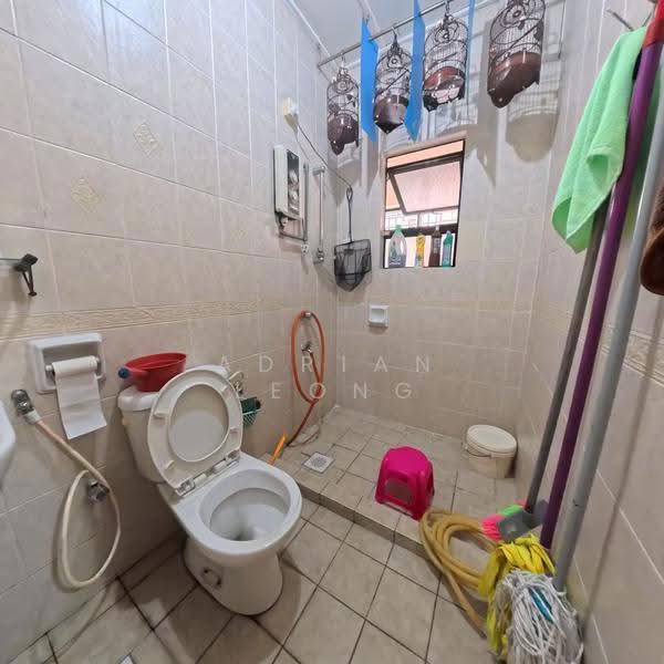 2-storey Terraced House for Sale in Puchong (Selangor) - Adrian Leong - Bathroom - PropertyGuru.com.my