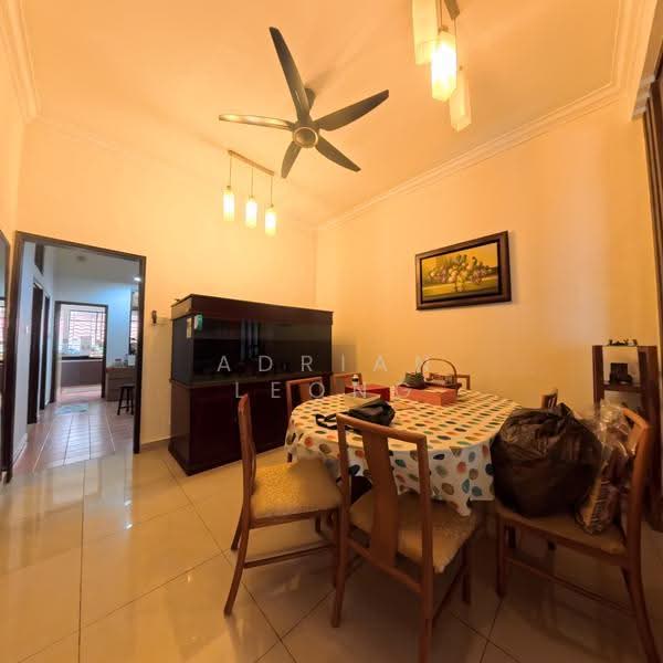 2-storey Terraced House for Sale in Puchong (Selangor) - Adrian Leong - Dining Room - PropertyGuru.com.my